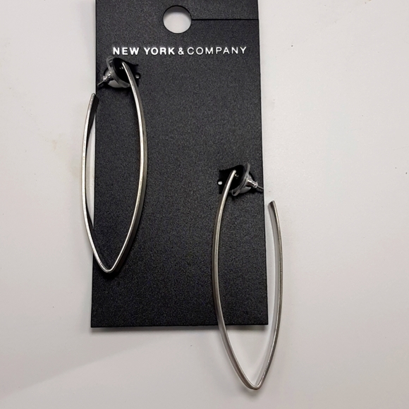 New York & Company Jewelry - NWT New York & Company  Silver Tone Mid Century Style Long Statement Earrings